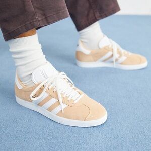 Adidas Gazelle Halo Blush Sz 7.5